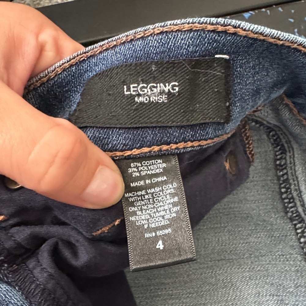 Express Women's Classic Blue Straight Leg Jeans SEE PHOTOS - Picture 3 of 7